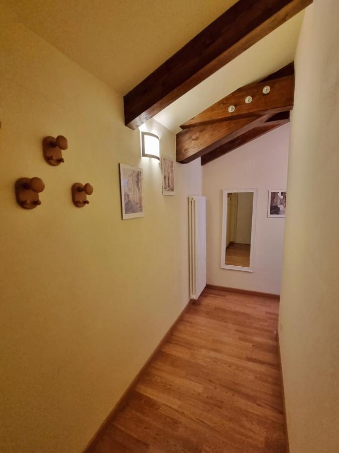 Saluzzo Historic Center Apartment Luaran gambar